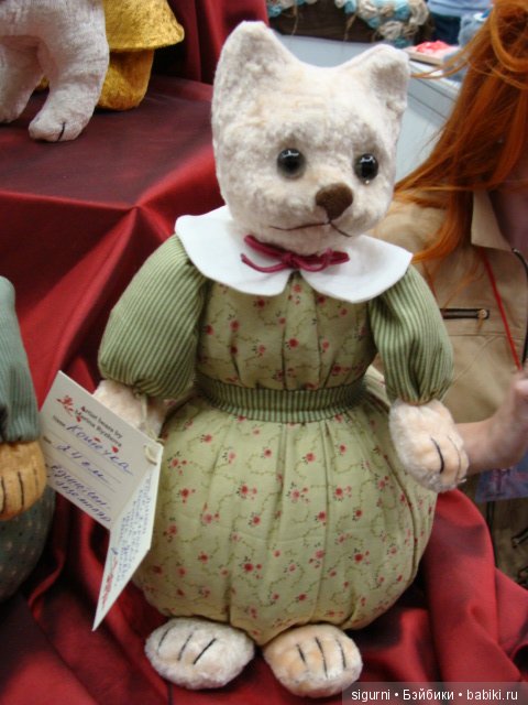 Март - время кошек. Выставка на Тишинке (фото 8)