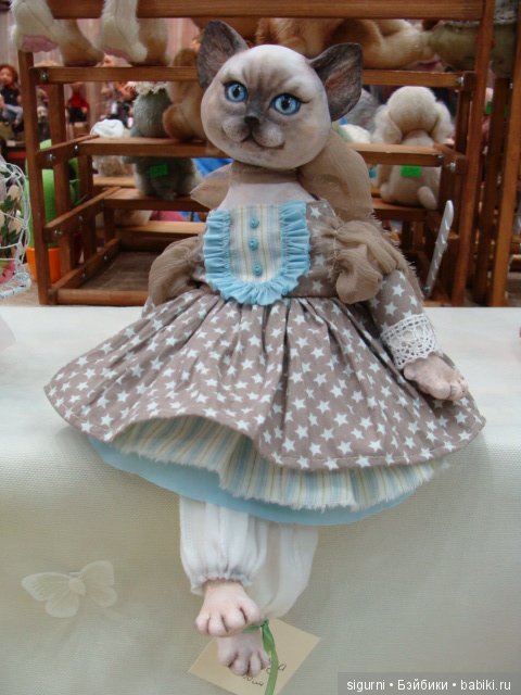 Март - время кошек. Выставка на Тишинке (фото 10)