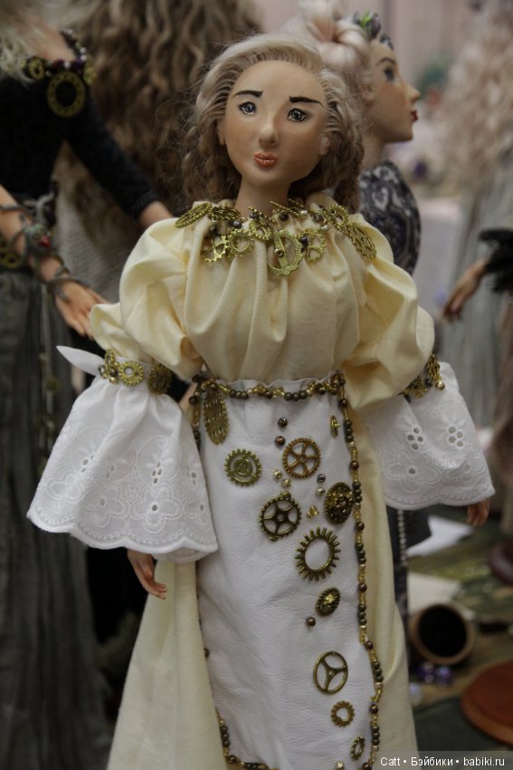 Весенний бал на Тишинке — Выставки кукол и мишек Тедди: фоторепортажи