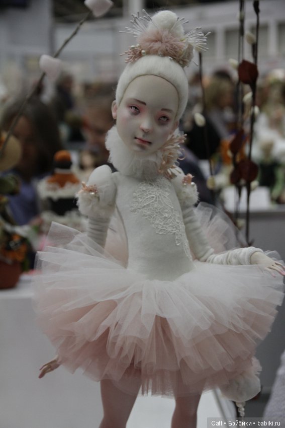 Весенний бал на Тишинке — Выставки кукол и мишек Тедди: фоторепортажи