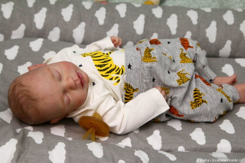 Carla и Vega by Theresa de Castro, автор прототипов Shaylen Maxwell