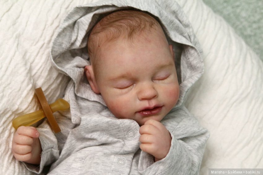 Carla и Vega by Theresa de Castro, автор прототипов Shaylen Maxwell