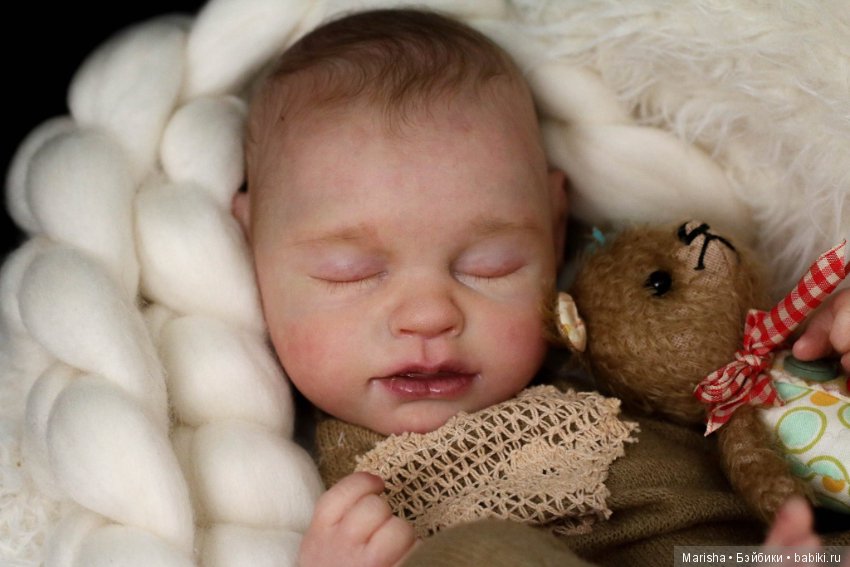 Carla и Vega by Theresa de Castro, автор прототипов Shaylen Maxwell