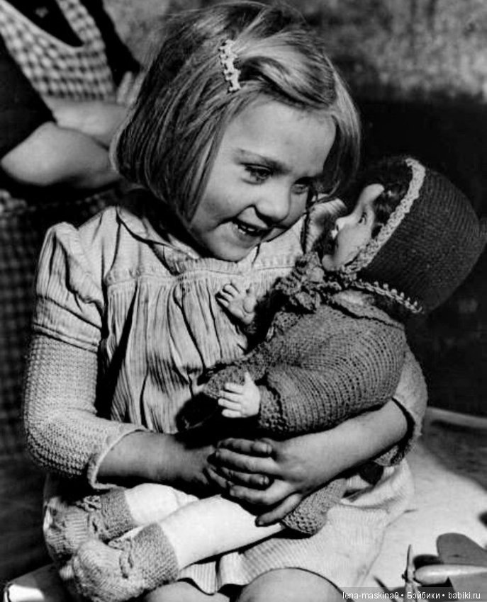 Такие душевные- милые фото..Дети, куклы, игрушки прошлых лет