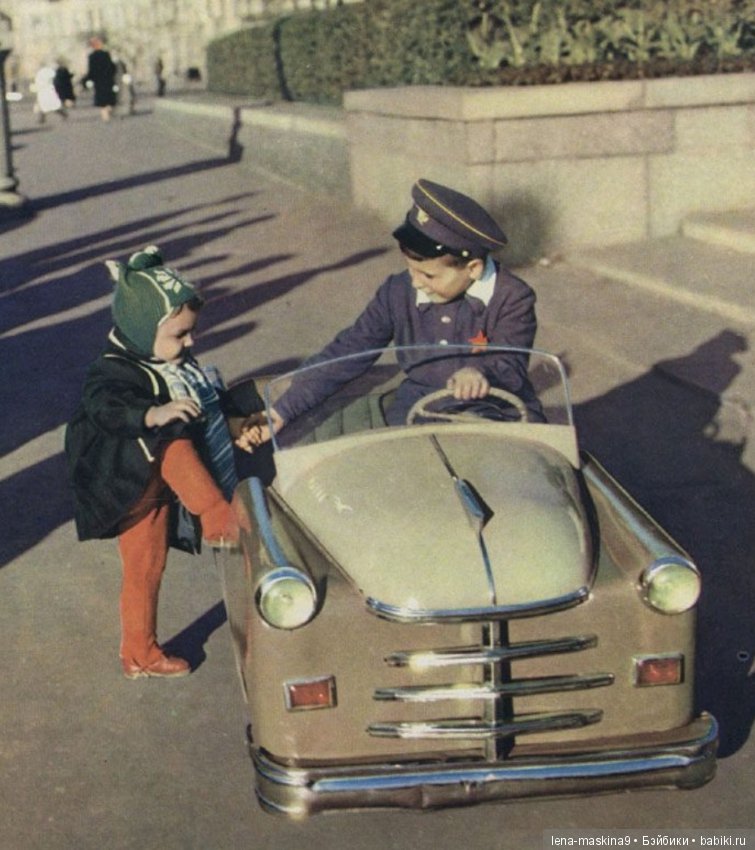 Такие душевные- милые фото..Дети, куклы, игрушки прошлых лет