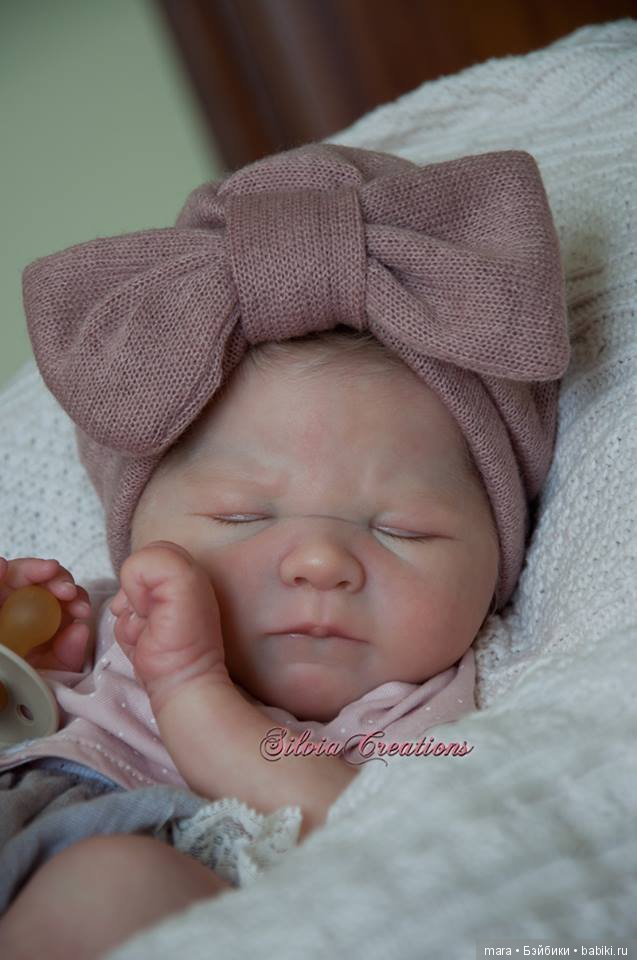 Leo скульптора Sabine Altenkirch, автор прототипа Silvia Ezquerra