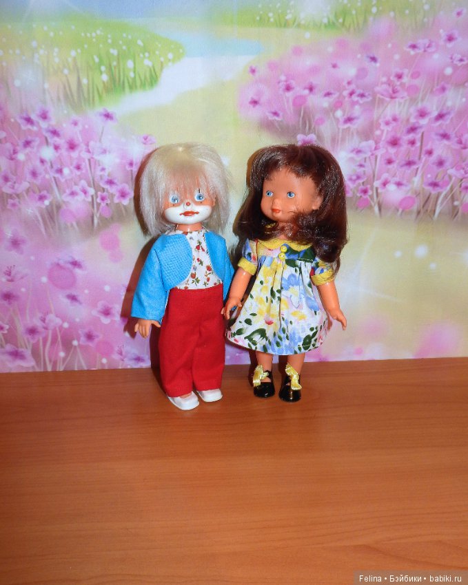 Людмила Щербина помогала мне одеть малышек ГДР (фото 7)