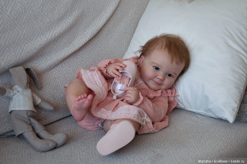 June Awake, автор прототипа Silvia Ezquerra