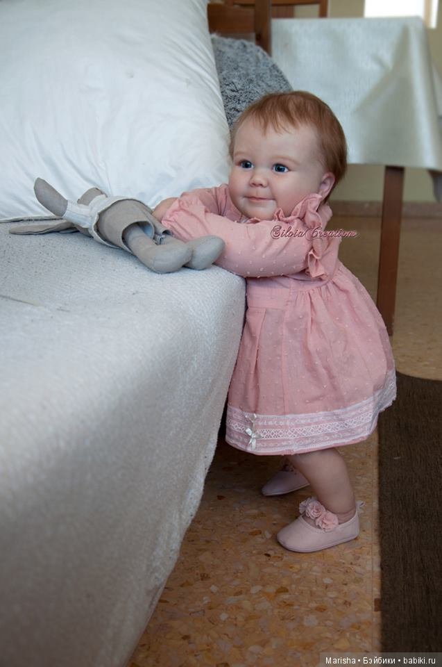 June Awake, автор прототипа Silvia Ezquerra