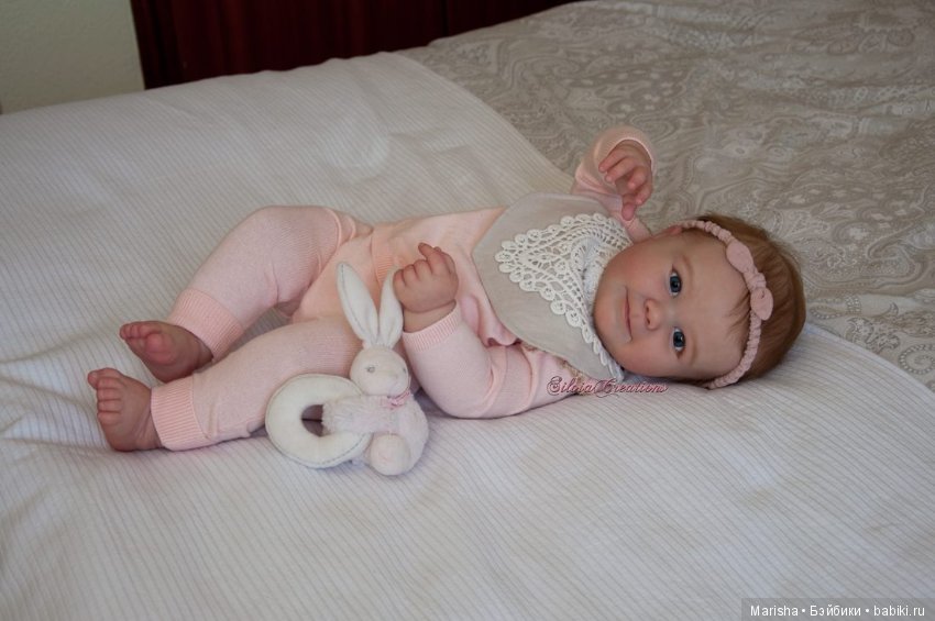 June Awake, автор прототипа Silvia Ezquerra