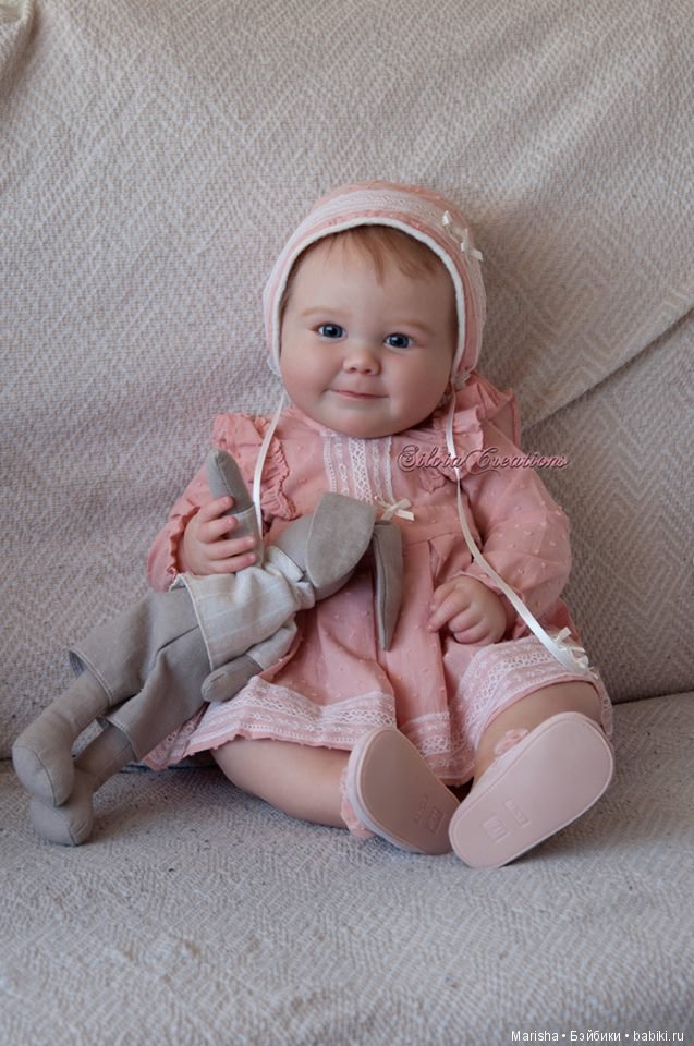 June Awake, автор прототипа Silvia Ezquerra