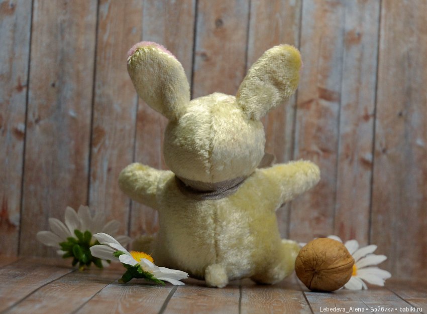 Зайка-обнимайка — Текстильные игрушки и примитивы: кофейные (фото 3)