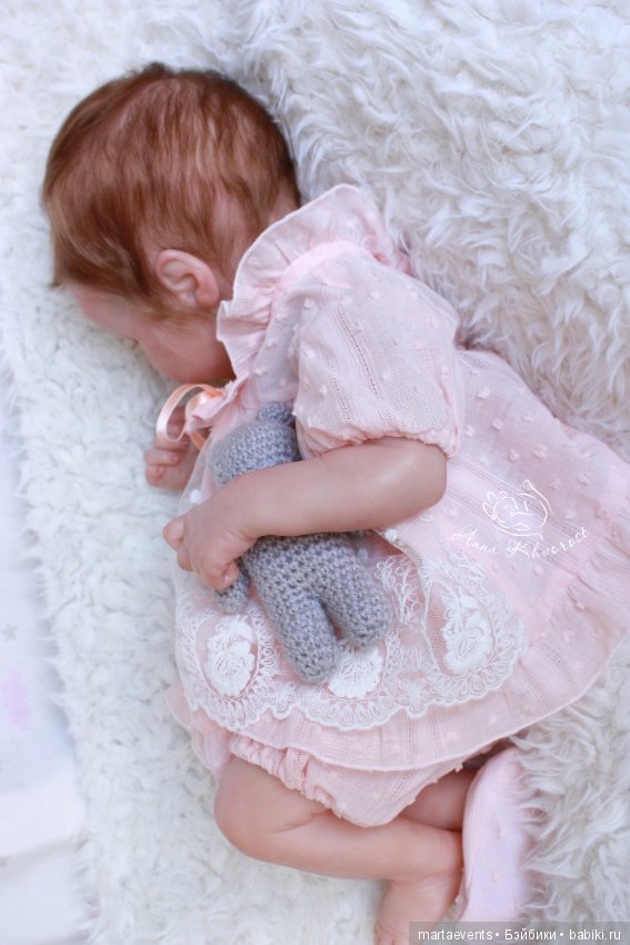 Малышка Twin A от скульптора Bonnie Brown