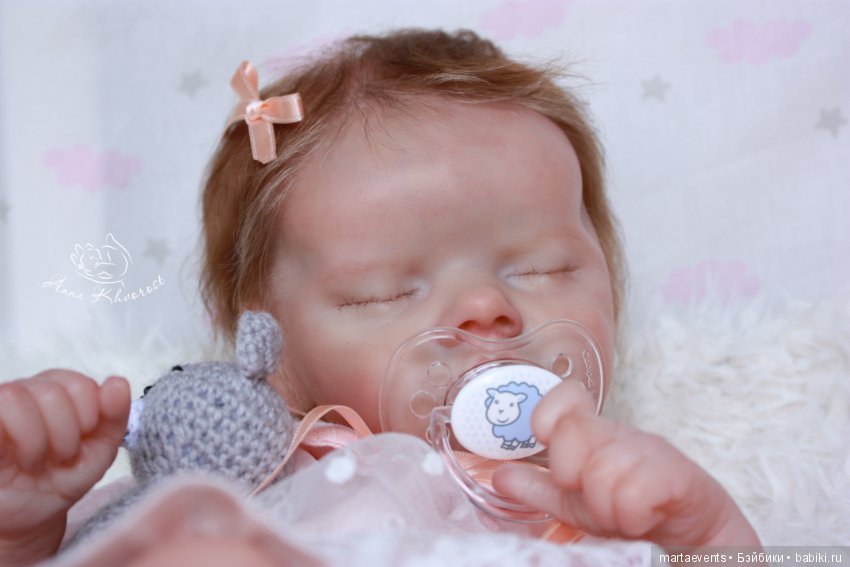 Малышка Twin A от скульптора Bonnie Brown