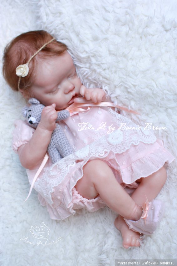 Малышка Twin A от скульптора Bonnie Brown