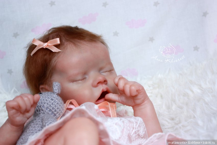 Малышка Twin A от скульптора Bonnie Brown