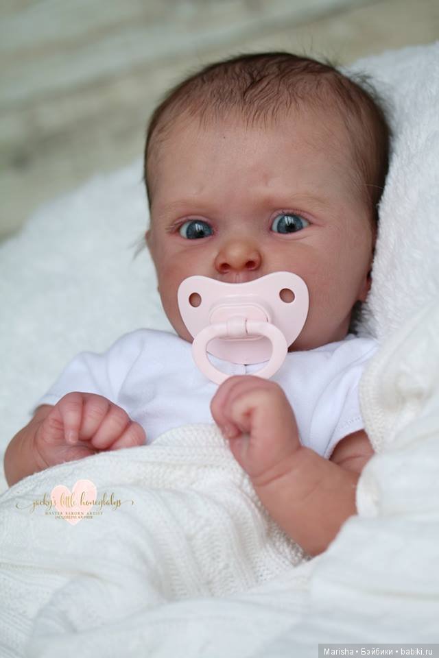 Jocy скульптора Olga Auer, автор прототипа Jacqueline Kramer