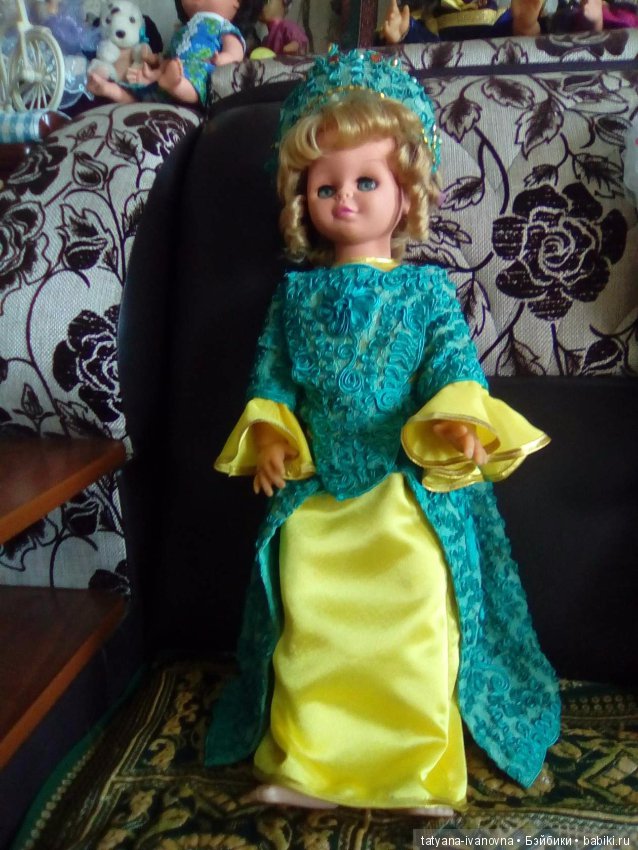 Куклы ГДР. Стилизация царских платьев