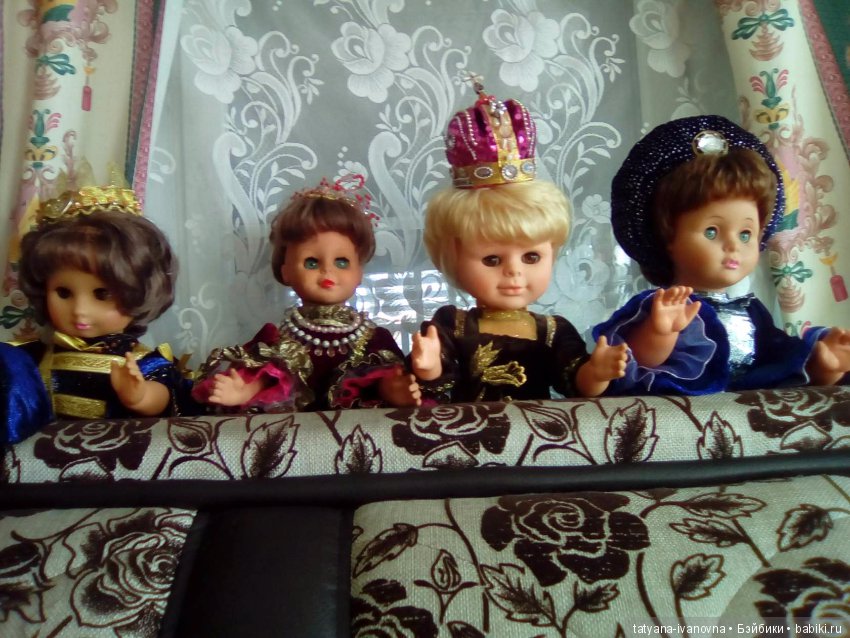 Куклы ГДР. Стилизация царских платьев