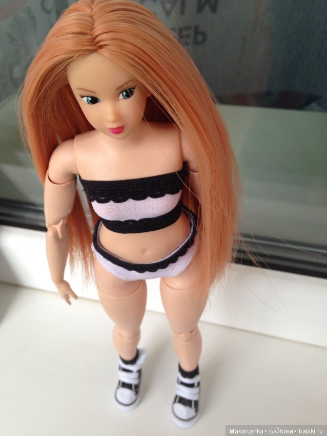 Юка. Момоко на йоге пышке (фото 4)