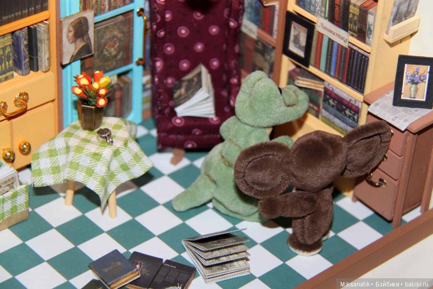 Миниатюрные книги и зверята