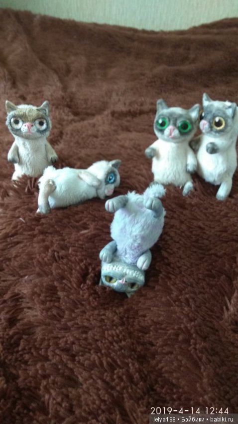 Котики проказники — Игрушки в смешанной технике (мех и глина): Арт