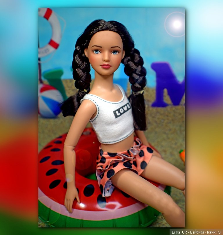 В доме моем много имен, Знаменитых и простых(С)/ Мама и дочка