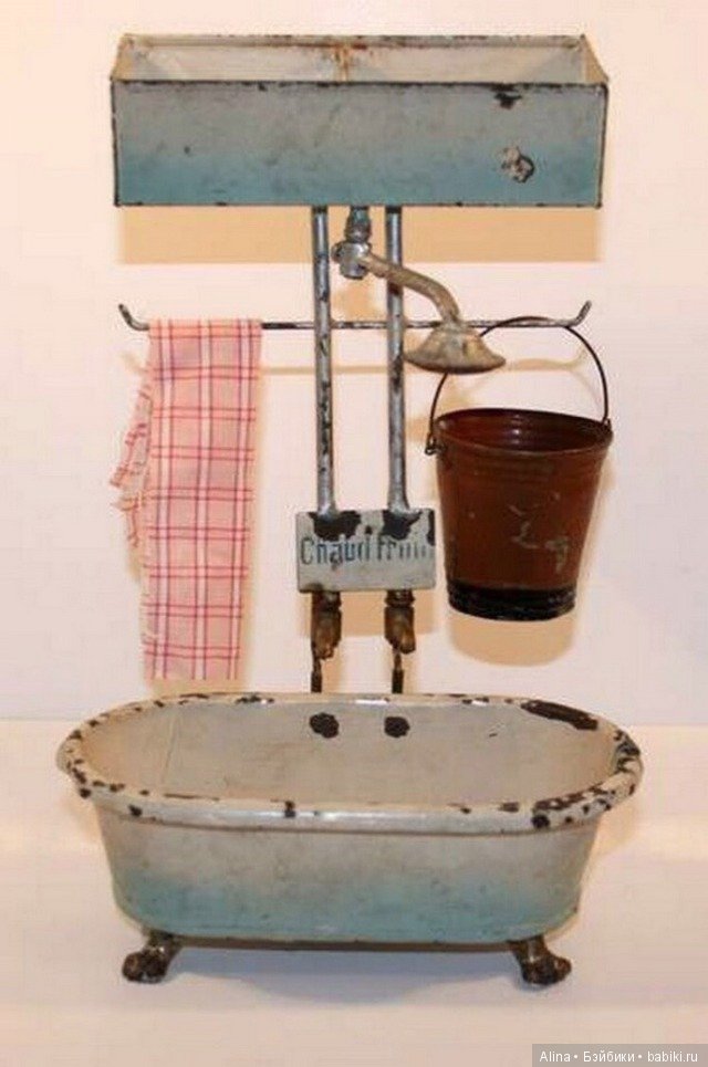 Кукольные уборные — Антикварные игрушки и домики: елочные украшения (фото 5)