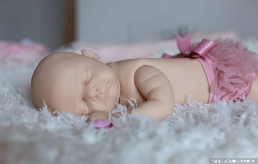 Demi скульптора Phil Donnelly