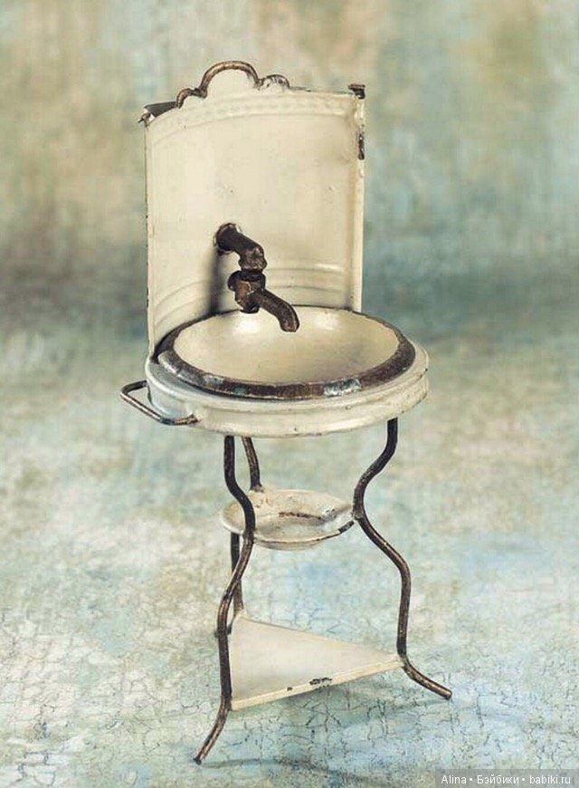 Кукольные уборные — Антикварные игрушки и домики: елочные украшения (фото 4)