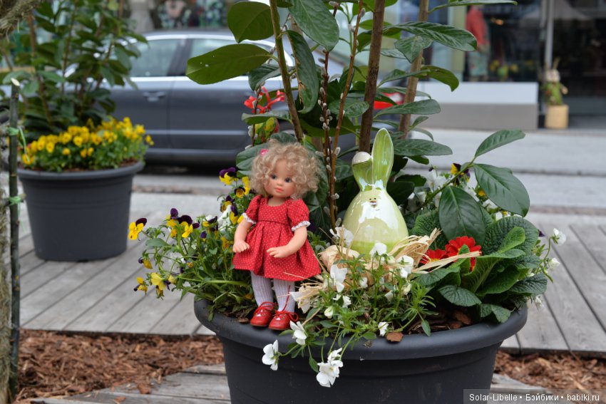 Весна и куколки Gabriele Müller на прогулке