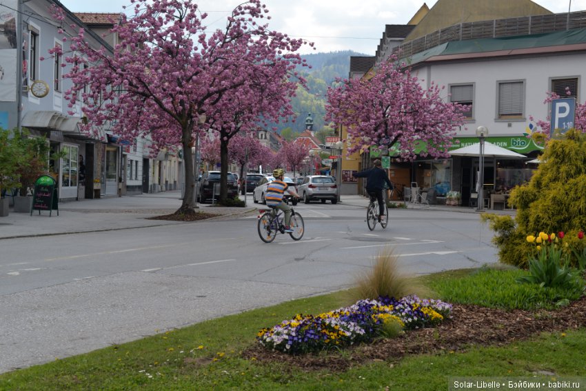 Весна и куколки Gabriele Müller на прогулке