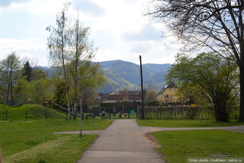 Весна и куколки Gabriele Müller на прогулке