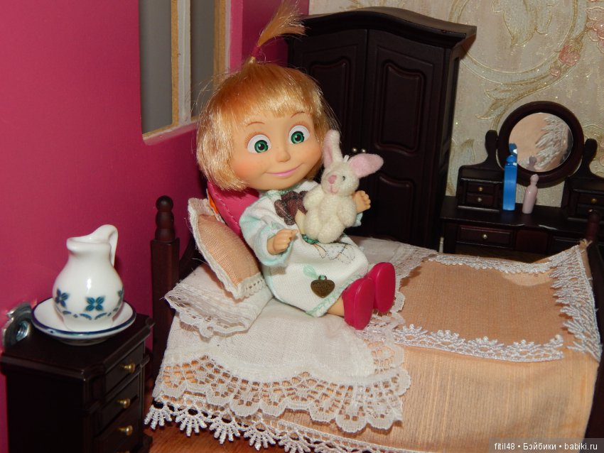 Для чего нужны игрушки — Куклы Маша и Медведь (Simba): Маша в кармашке (фото 9)