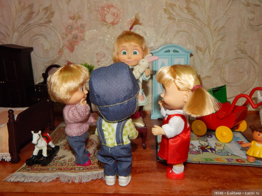 Для чего нужны игрушки — Куклы Маша и Медведь (Simba): Маша в кармашке