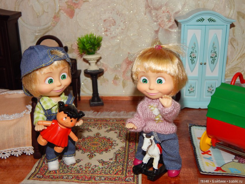 Для чего нужны игрушки — Куклы Маша и Медведь (Simba): Маша в кармашке (фото 8)