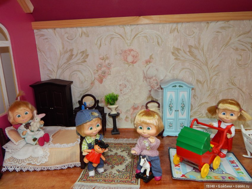 Для чего нужны игрушки — Куклы Маша и Медведь (Simba): Маша в кармашке (фото 7)