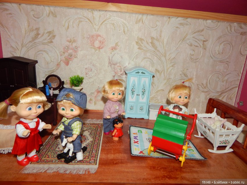 Для чего нужны игрушки — Куклы Маша и Медведь (Simba): Маша в кармашке (фото 2)