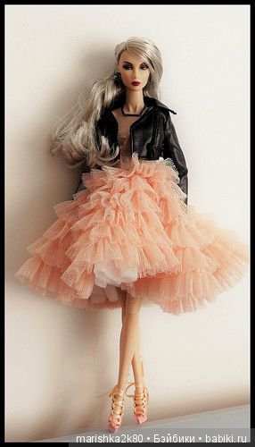 Красивые наряды для кукол типа Барби. Часть 2