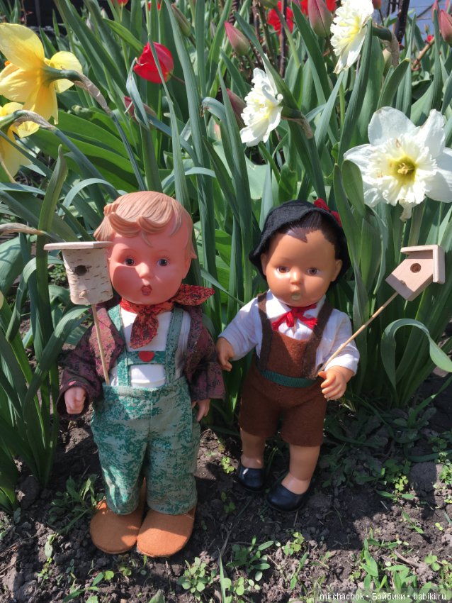 Весенние цветы и... скворечники! Или один день из жизни сорванцов Goebel (фото 6)