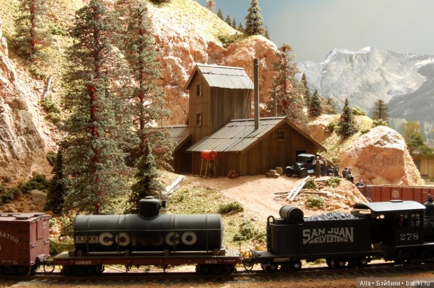 Железнодорожная диорама, горные ландшафты, железнодорожная станция в маленьком городке. Rick Huntrods (фото 7)