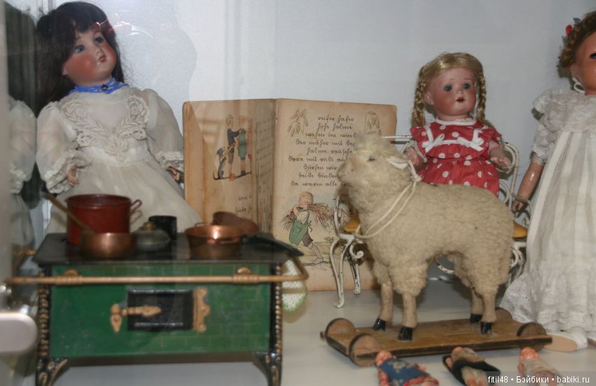 Частная коллекция старинных кукол