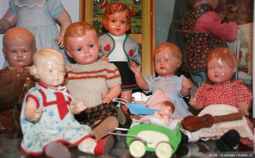 Частная коллекция старинных кукол