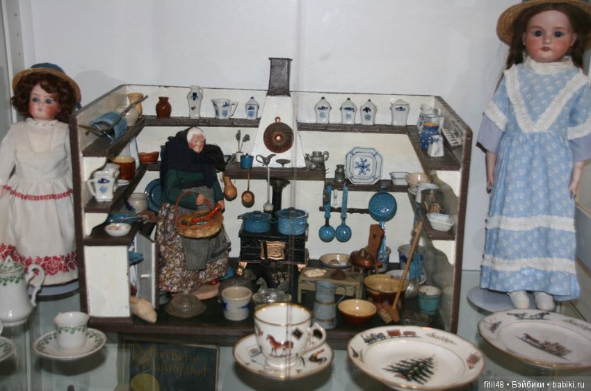 Частная коллекция старинных кукол