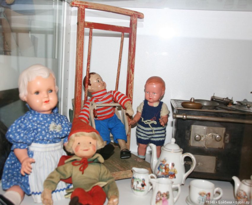 Частная коллекция старинных кукол