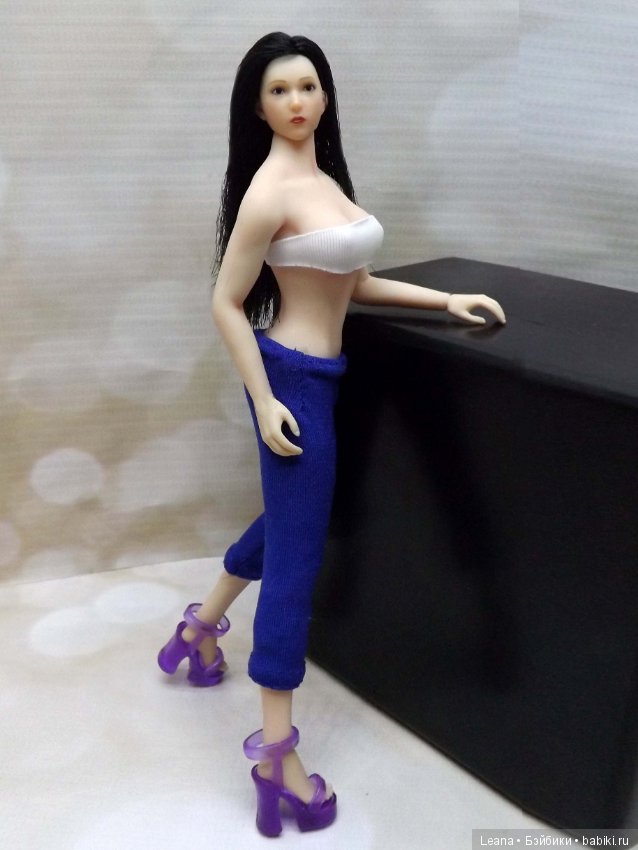 Малышка Фицен (примерка штанов) (фото 2)