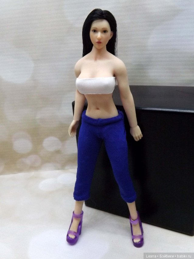 Малышка Фицен (примерка штанов) (фото 3)