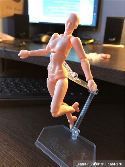 Ещё одна куколка 1/12 (только купила) (фото 2)