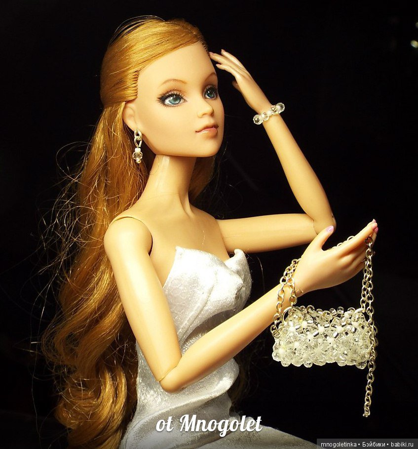 Бисер и хрусталь. Сумочки (фото 2)