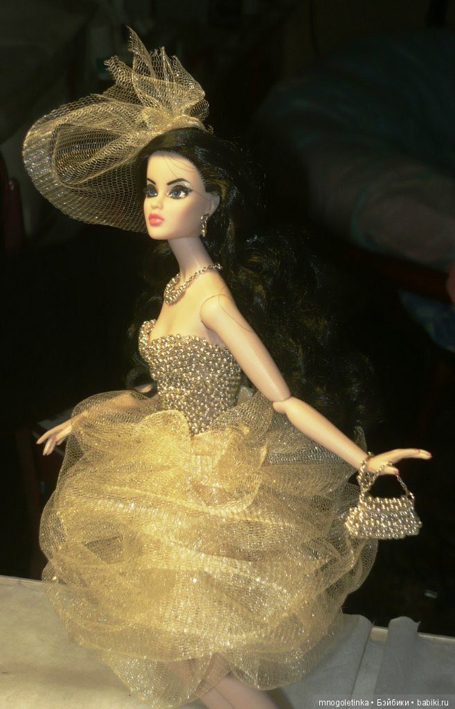 Бисер и хрусталь, корсеты (фото 4)